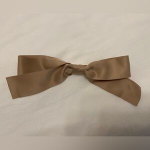 Tuckernuck Tan Hair Bow Accessory